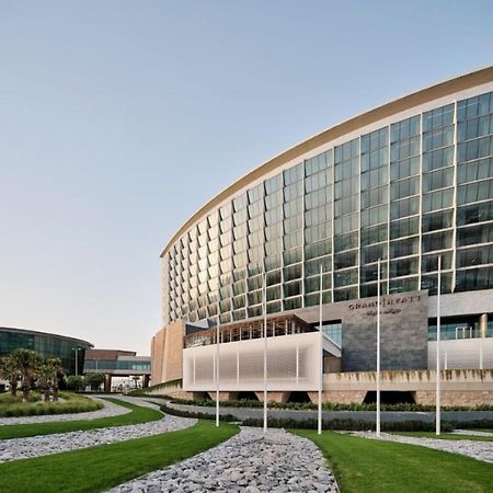 Grand Hyatt Kuwait Hotel Koeweit Buitenkant foto Myeong-dong Campus