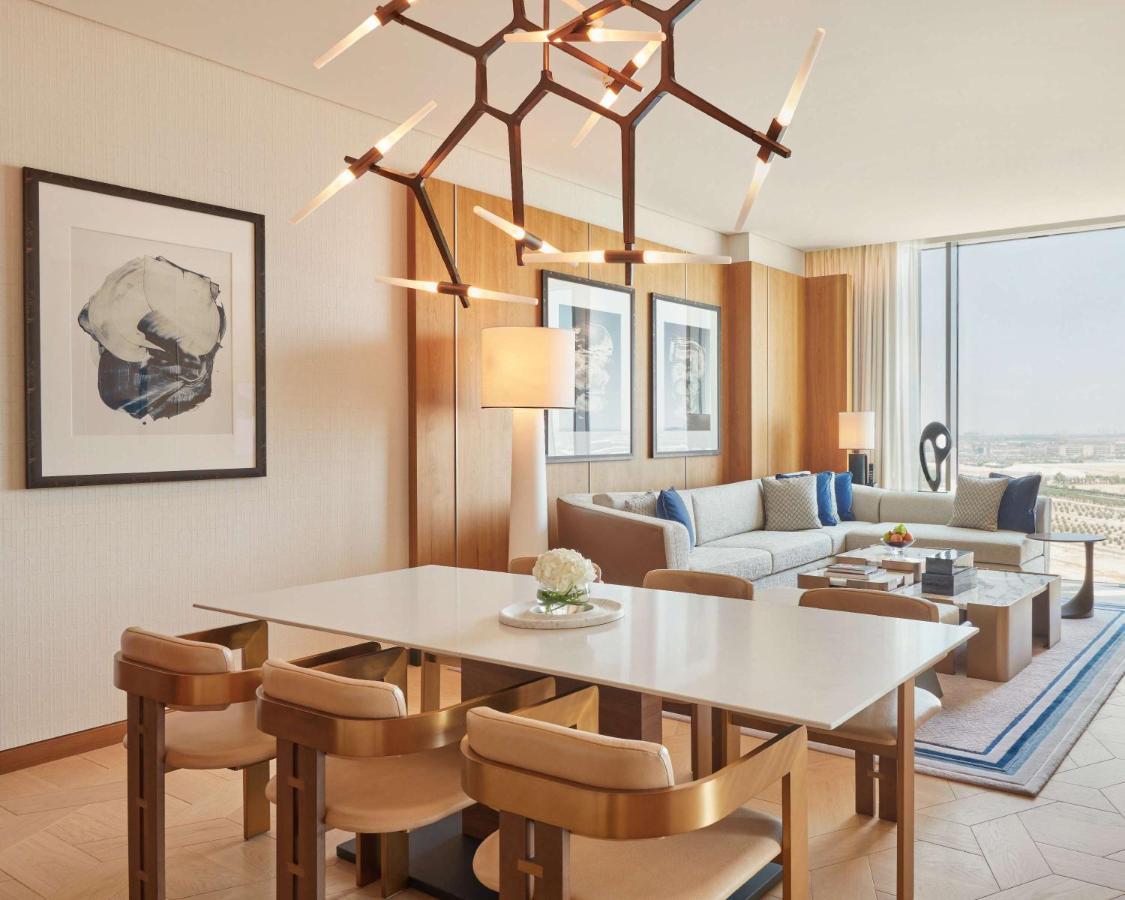 Grand Hyatt Kuwait Hotel Koeweit Buitenkant foto A suite at the Ritz-Carlton, DIFC