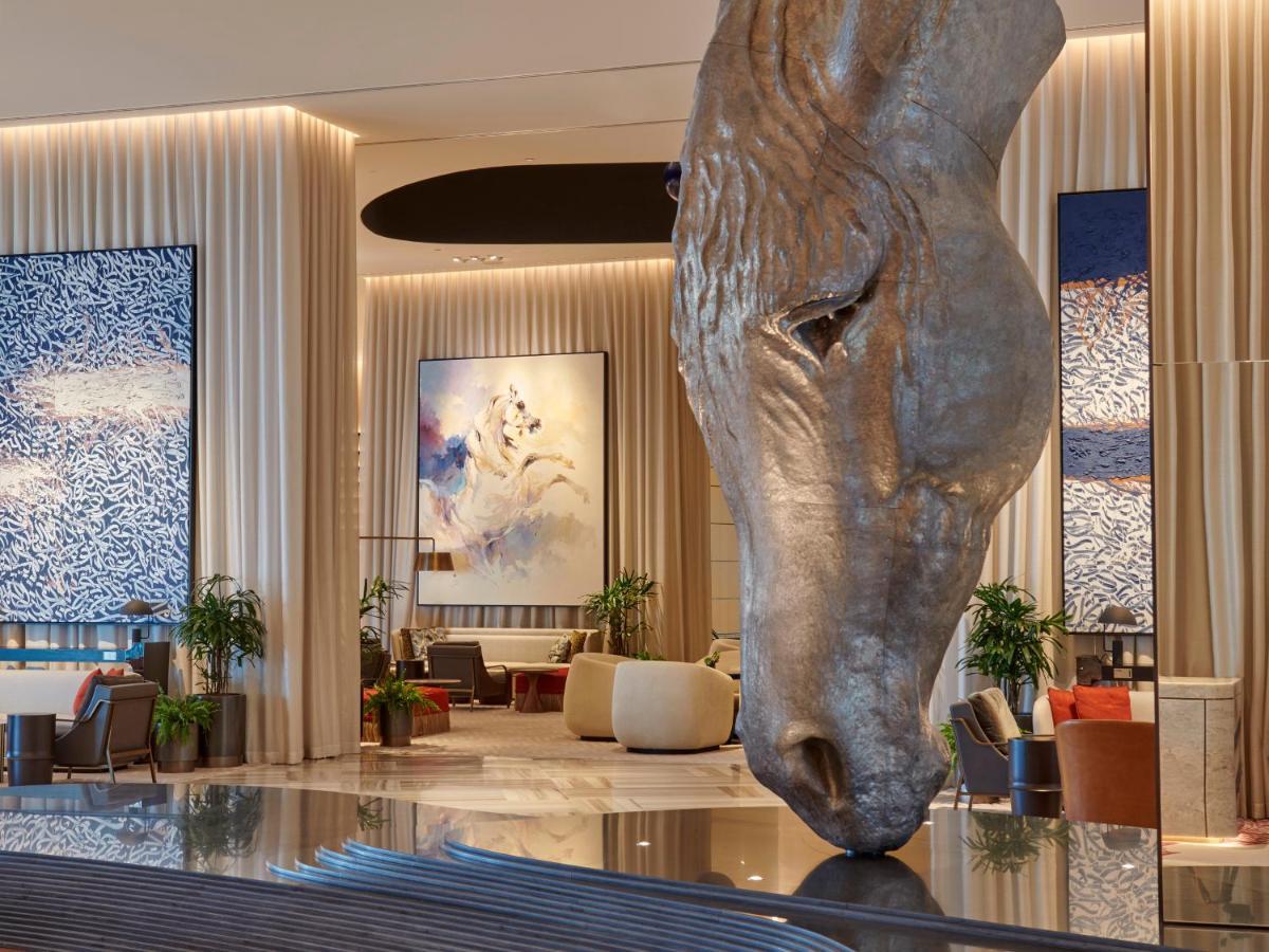 Grand Hyatt Kuwait Hotel Koeweit Buitenkant foto The lobby of the hotel
