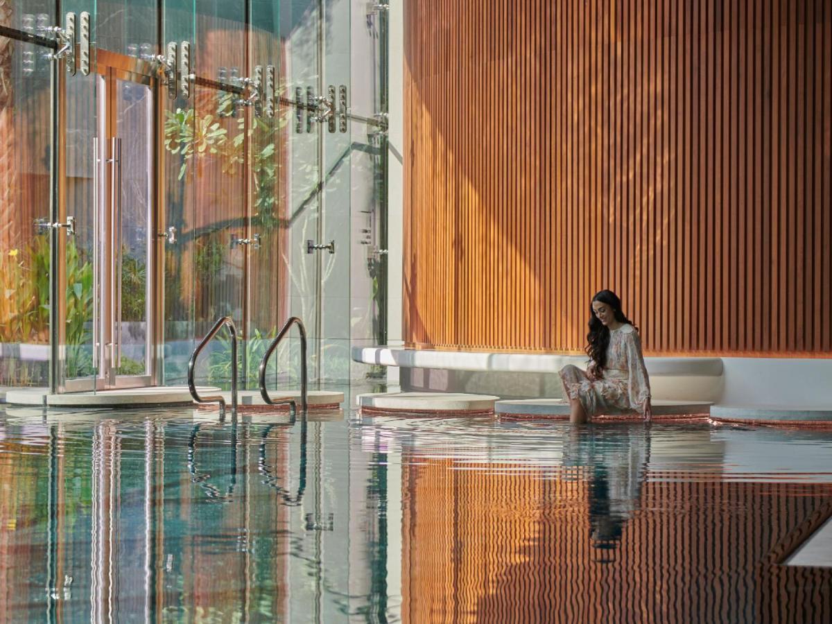 Grand Hyatt Kuwait Hotel Koeweit Buitenkant foto The Spa at The Landmark
