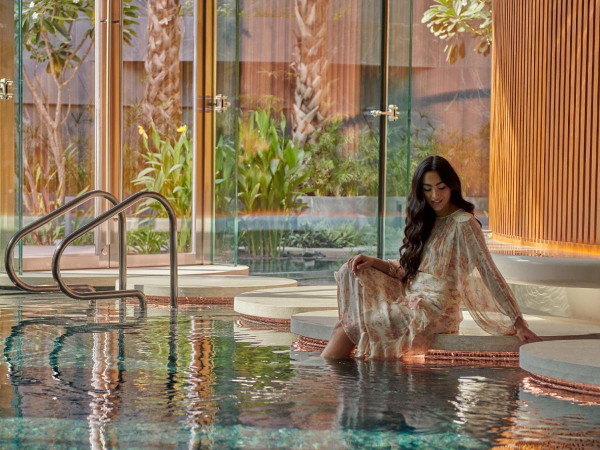 Grand Hyatt Kuwait Hotel Koeweit Buitenkant foto Spa at The St Regis Maldives Vommuli