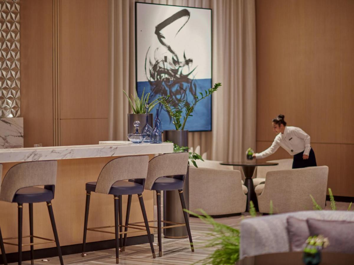 Grand Hyatt Kuwait Hotel Koeweit Buitenkant foto The Bar