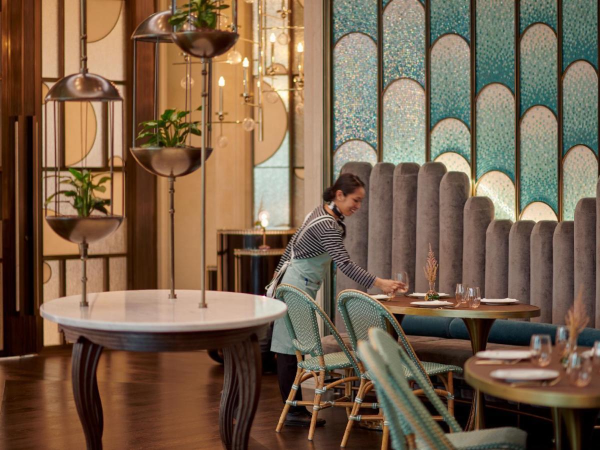 Grand Hyatt Kuwait Hotel Koeweit Buitenkant foto The interior of the restaurant