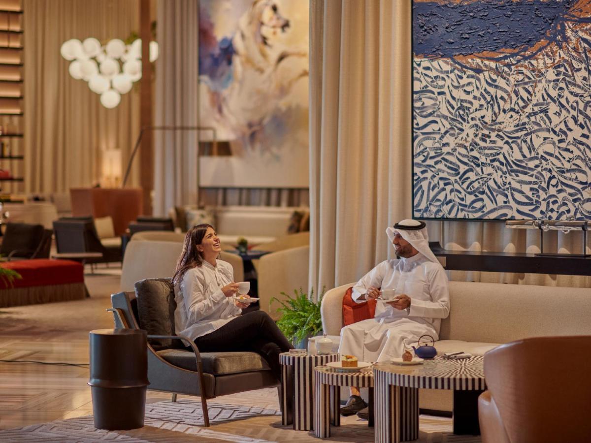 Grand Hyatt Kuwait Hotel Koeweit Buitenkant foto The lounge at the airport